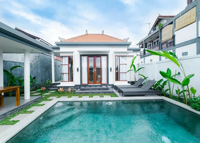 Pakis Villa